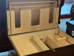 PHOENIX WEST DS Hardwood Trunk with Bandage Lid