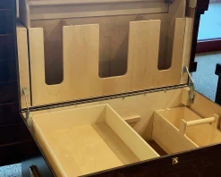 PHOENIX WEST DS Hardwood Trunk with Bandage Lid