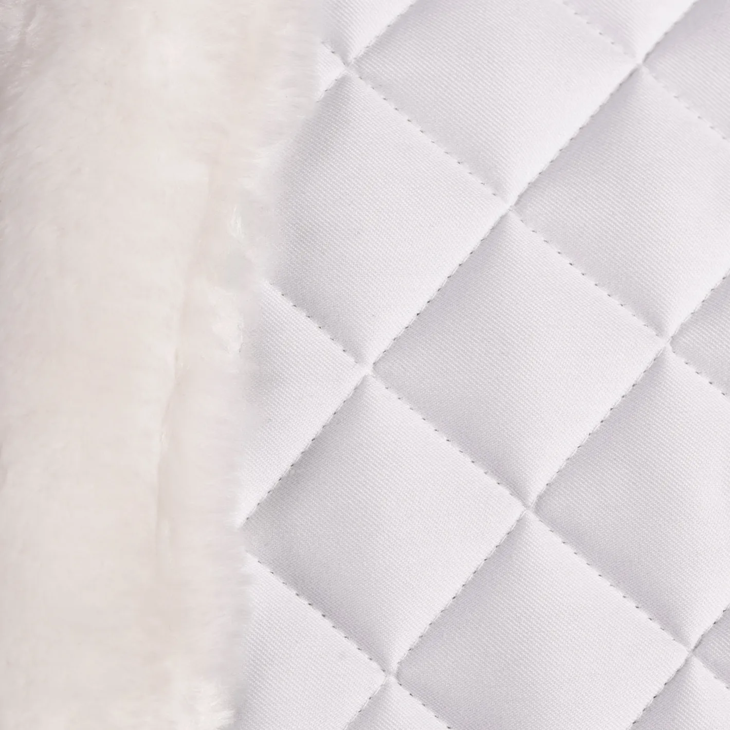 EQUINAVIA Eidsvoll Ultra Fleece Trimmed Show Pad