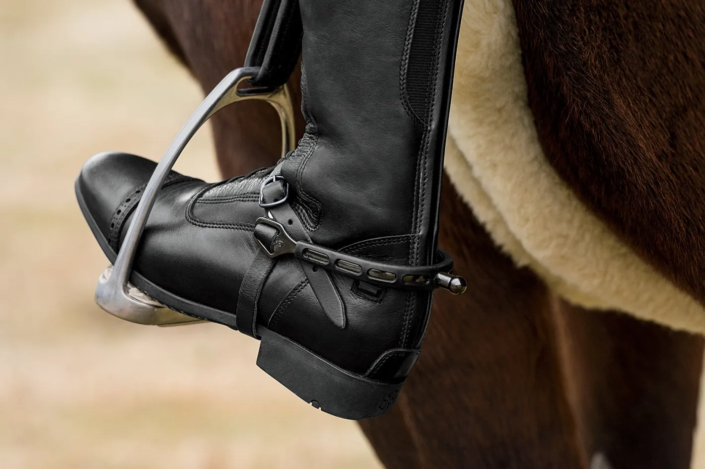 GEM-HERM SPRENGER Herm Sprenger® Ultra Fit Extra Grip Black Knob Spurs