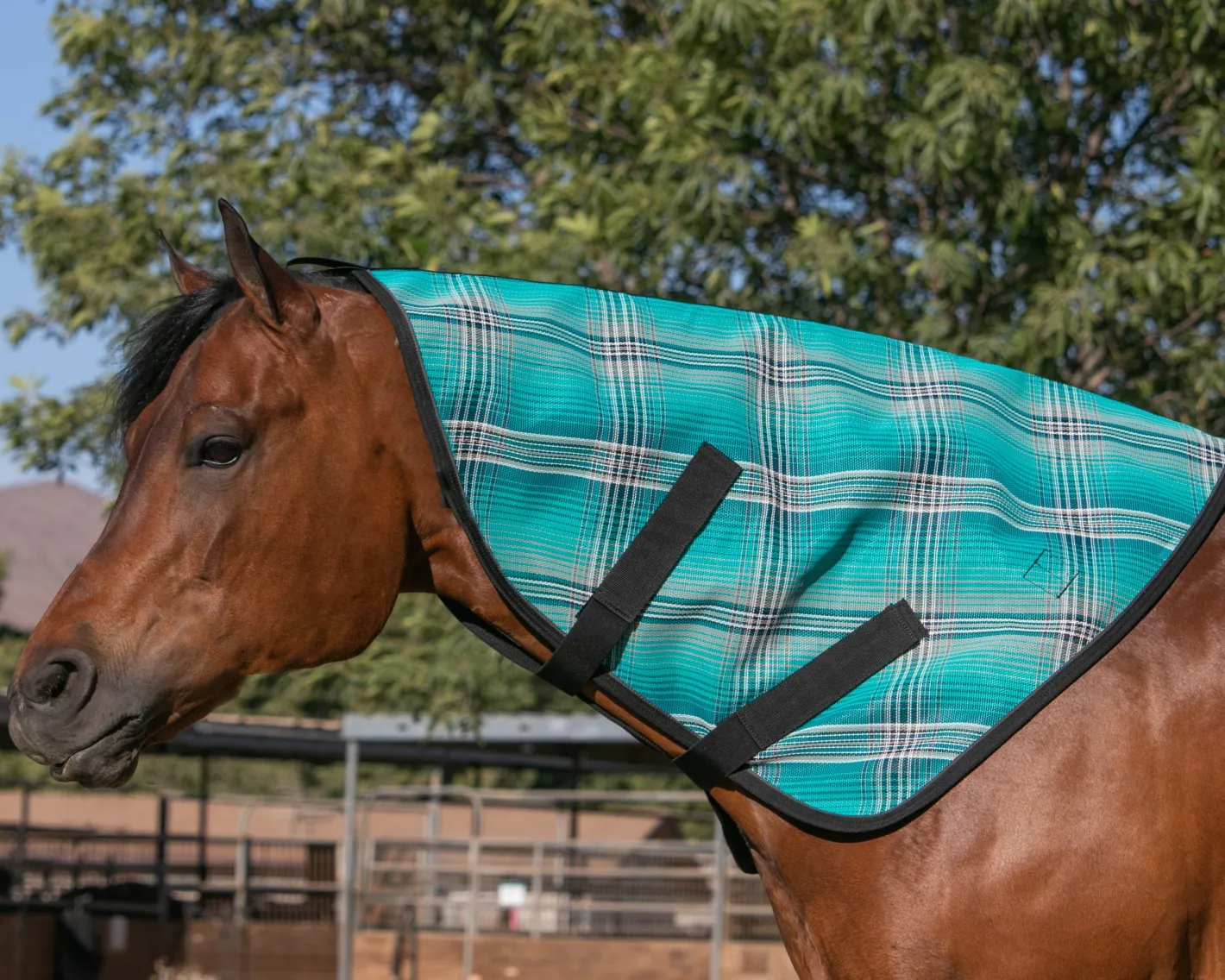 KENSINGTON ™ Mini Protective Neck Cover