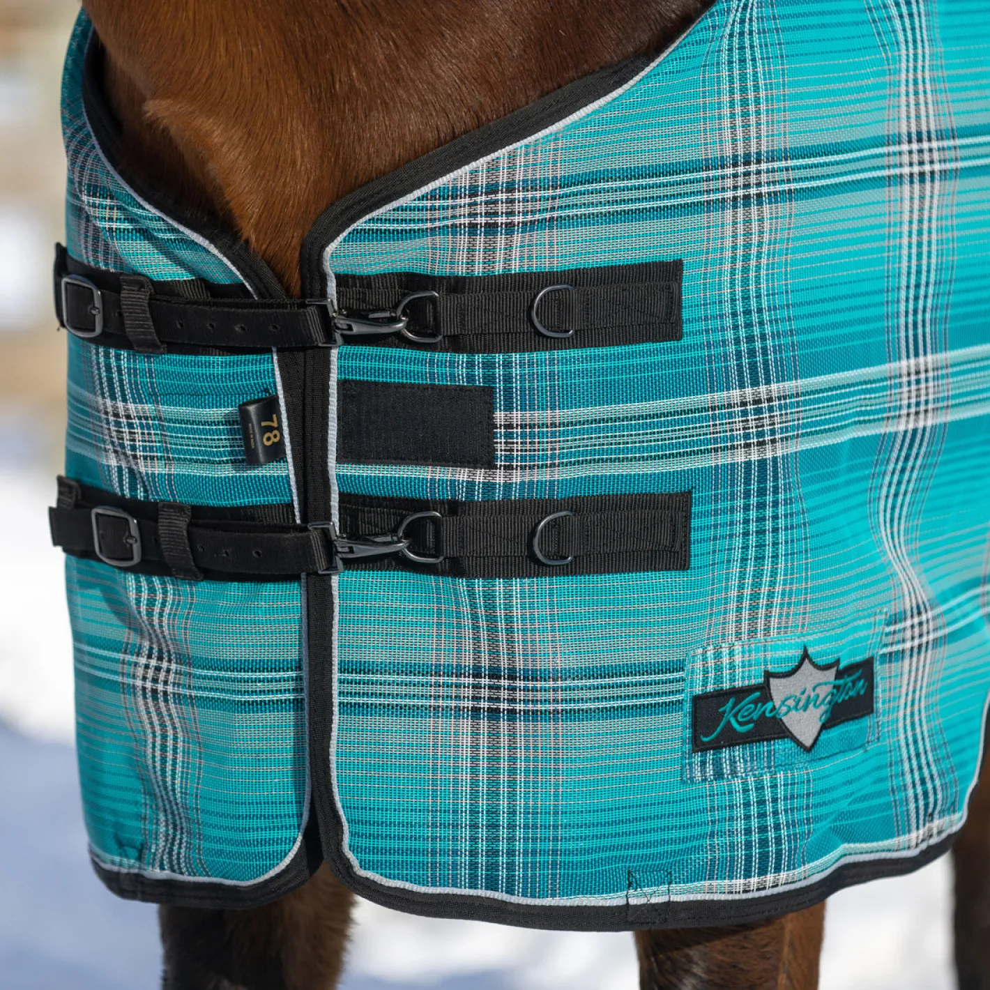 KENSINGTON ™ SuperMesh 180 Gram Medium-Weight Turnout Blanket