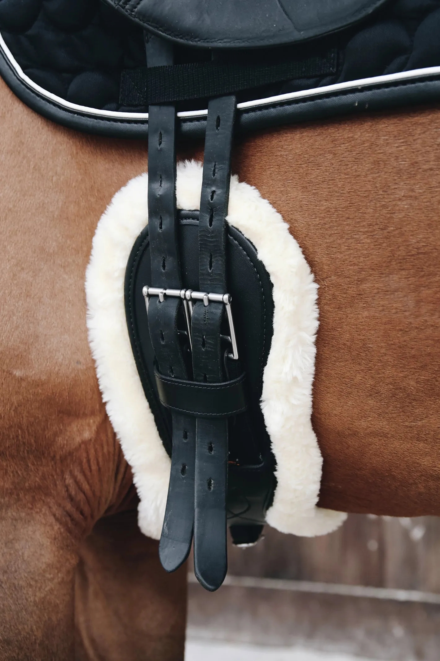 KENTUCKY HORSEWEAR Vegan Anatomic Sheepskin Short Girth