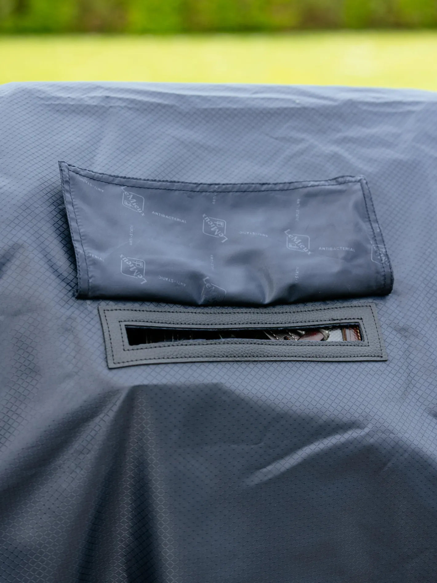 HORSE HEALTH TRADE LeMieux™ Rain Sheet