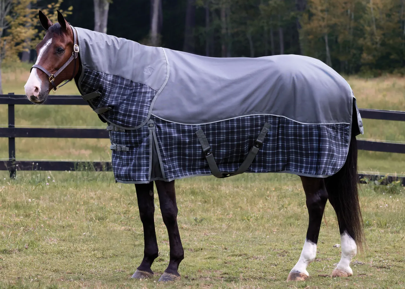 CWEAR BRANCH NorthWind™ Light-Weight Turnout Blanket with Detachable Neck–100 grams