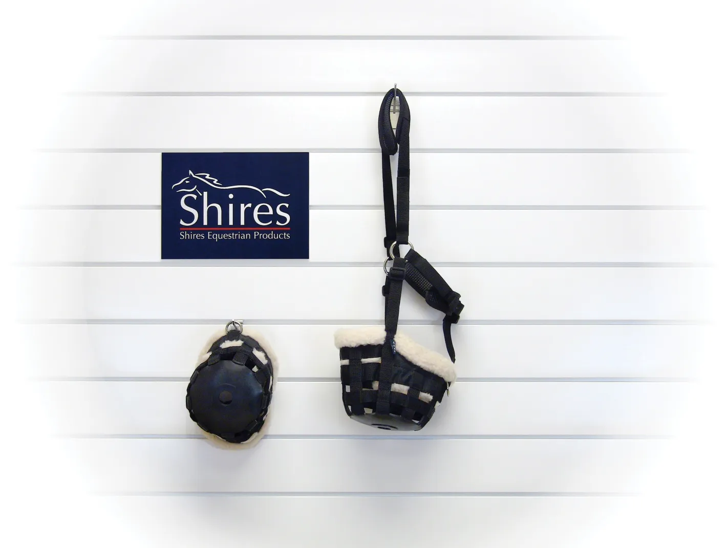SHIRES EQUESTRIAN Shires Deluxe Grass Muzzle