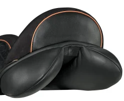 CUSTOM SADDLERY Steffen's Advantage Buffalo Single Flap Dressage Saddle