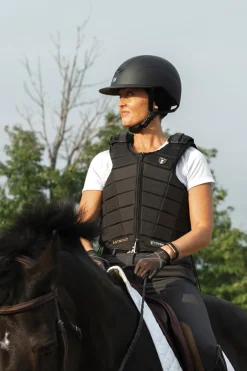 PHOENIX PERFORMANCE Tipperary™ Adults’ Contender ASTM Vest