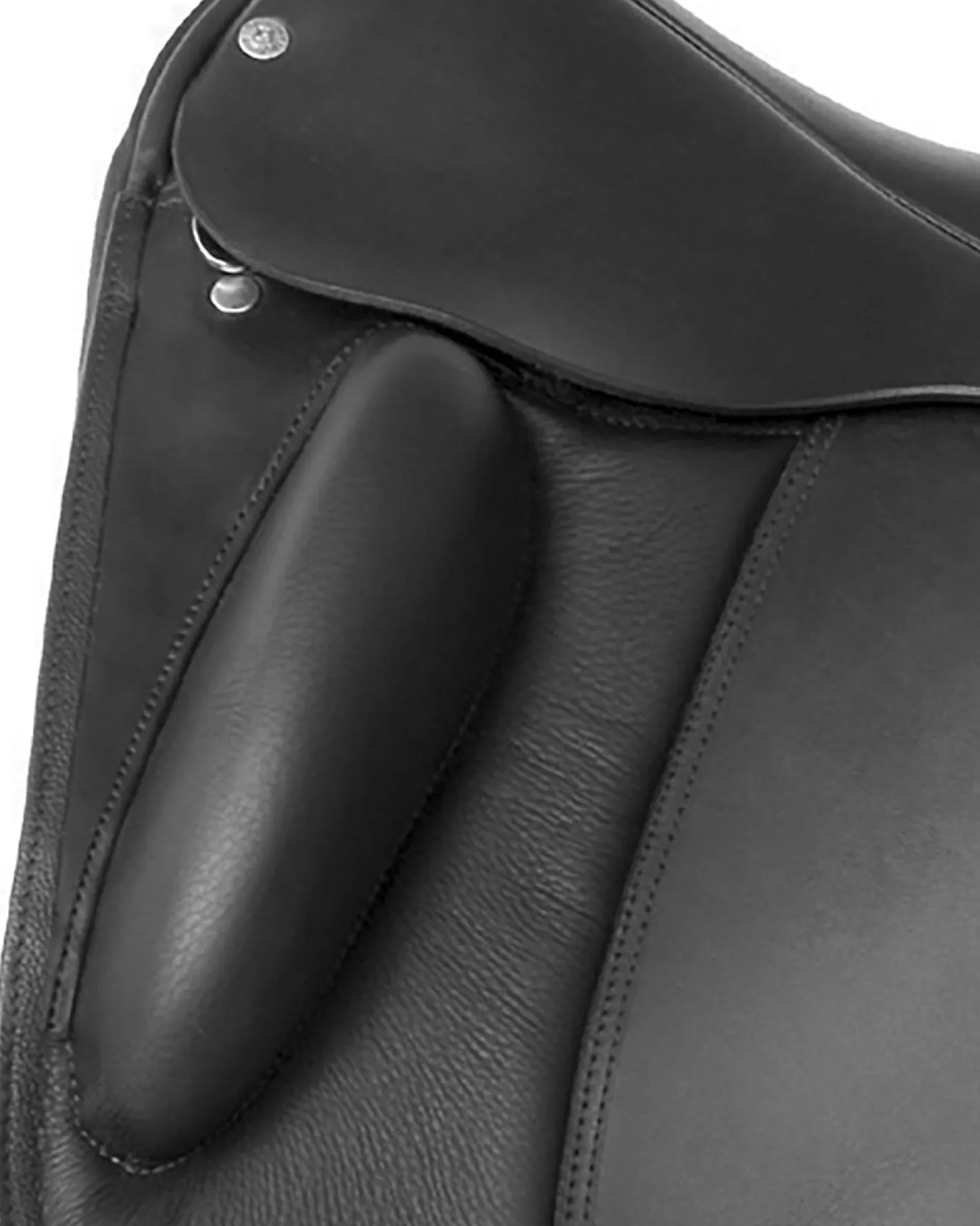 CUSTOM SADDLERY Wolfgang Signature Solo Dressage Saddle in Smooth Leather by